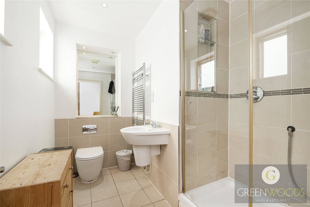Property photo 2 of 16 Picture No. 01