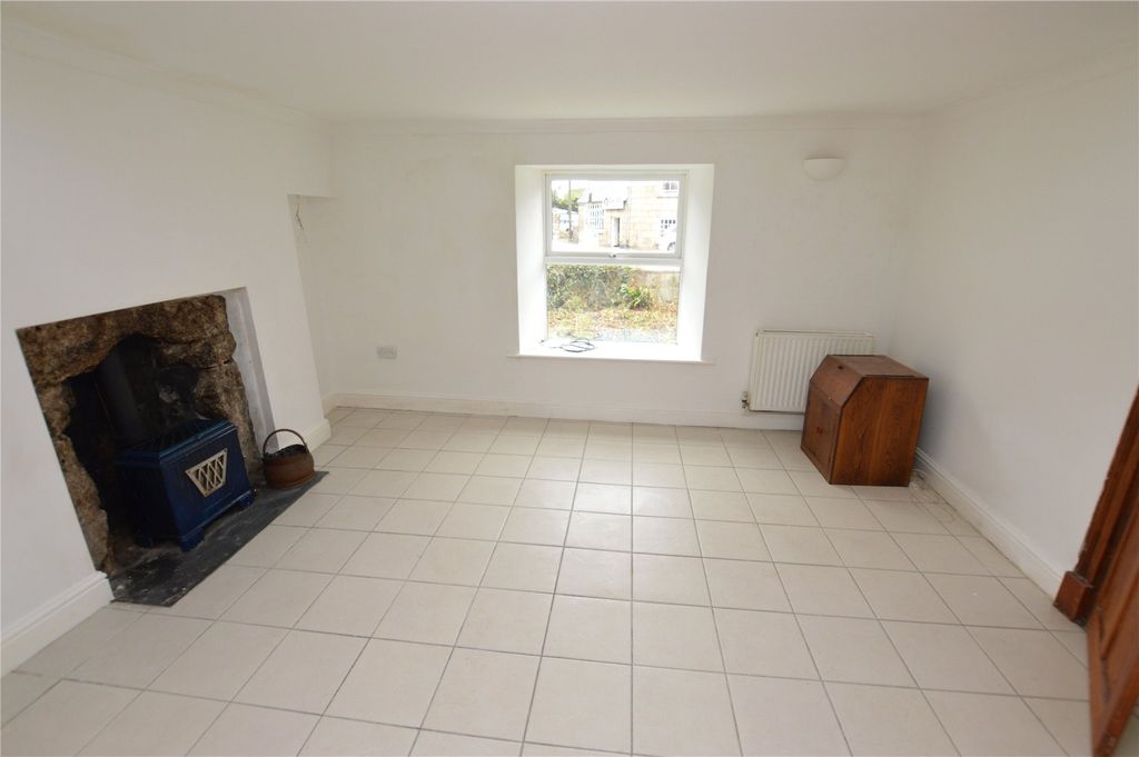 Property photo 2 of 18 Picture No. 01