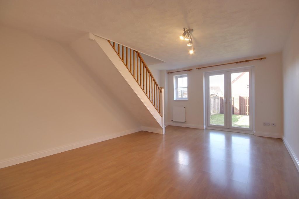 Property photo 3 of 9 Living Room