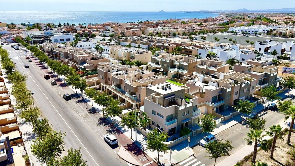 Property photo 1 of 36