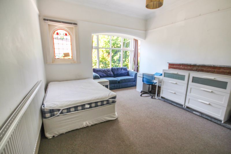 Property photo 3 of 7 Photo 13