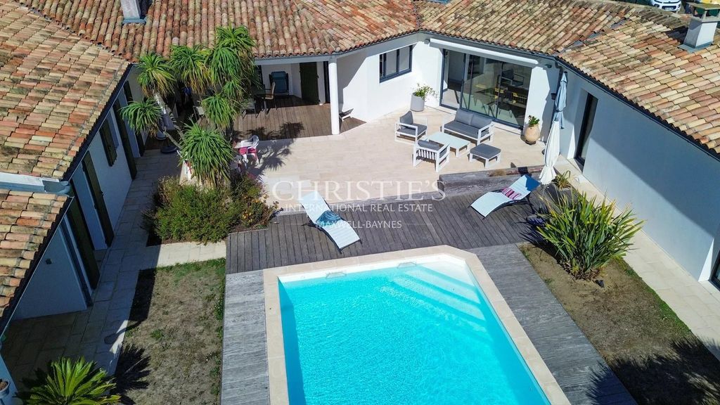 Property photo 1 of 20 Two Steps From The Beach - Sainte Marie De Ré