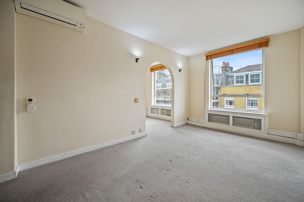 Property photo 2 of 6