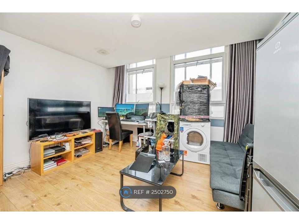Property photo 2 of 10