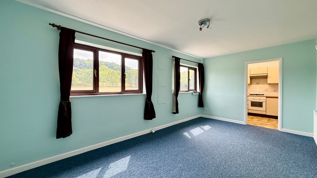 Property photo 2 of 10 Lounge/Dining Room