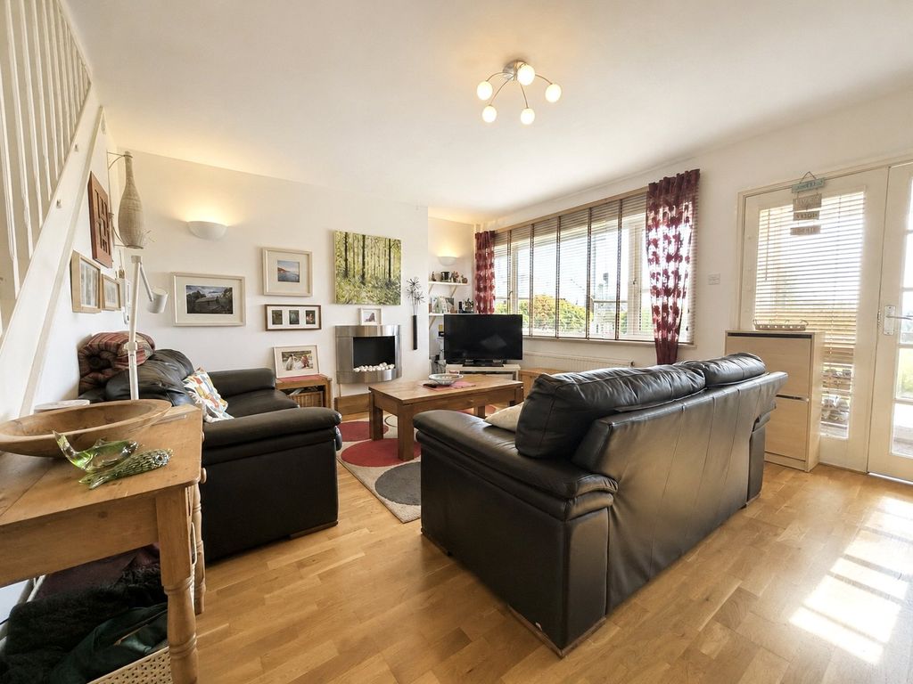 Property photo 3 of 13 Picture No. 36