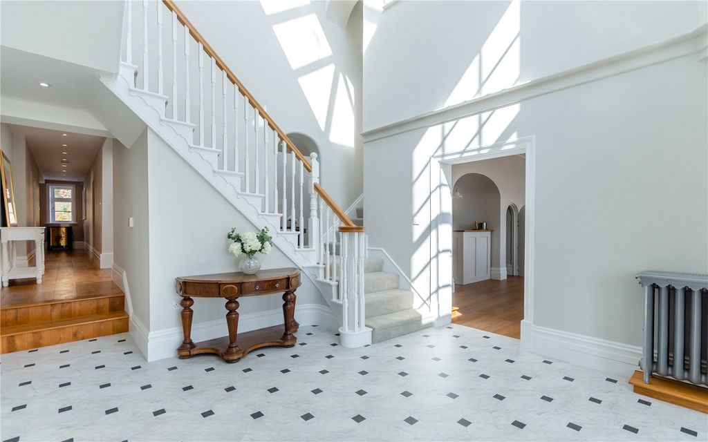 Property photo 3 of 26 Reception Hall