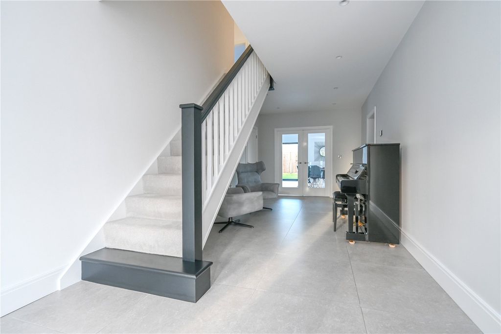 Property photo 3 of 26 Picture No. 54