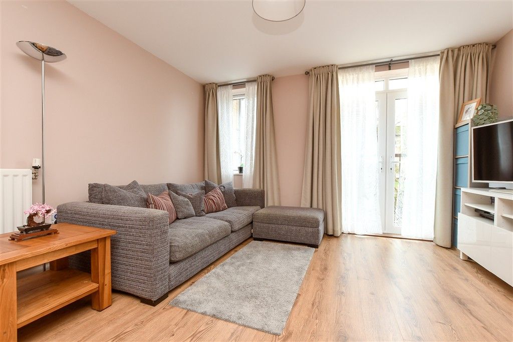 Property photo 2 of 12 Kitchen Lounge/Diner