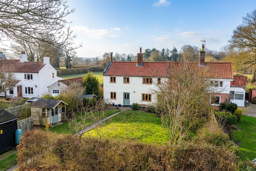 Property photo 1 of 34