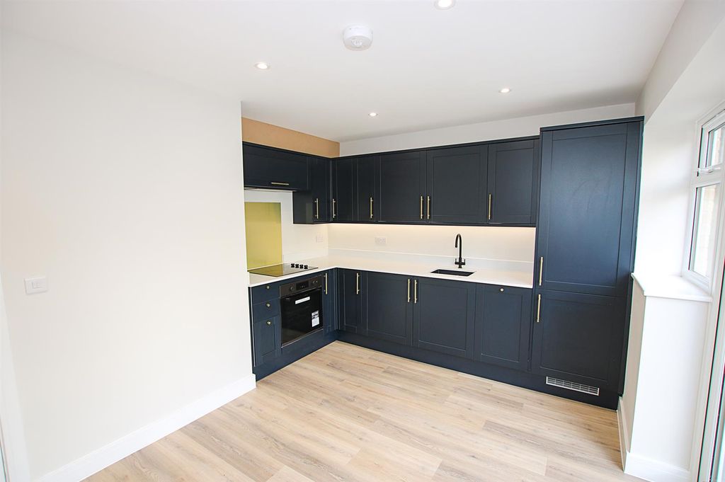 Property photo 3 of 18 Img_3086.Jpg