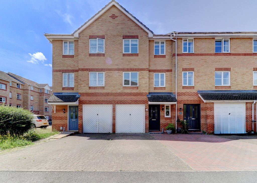 Property photo 1 of 17 Picture No. 02