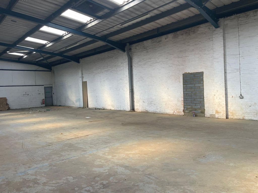 Property photo 3 of 5 Picture No. 10