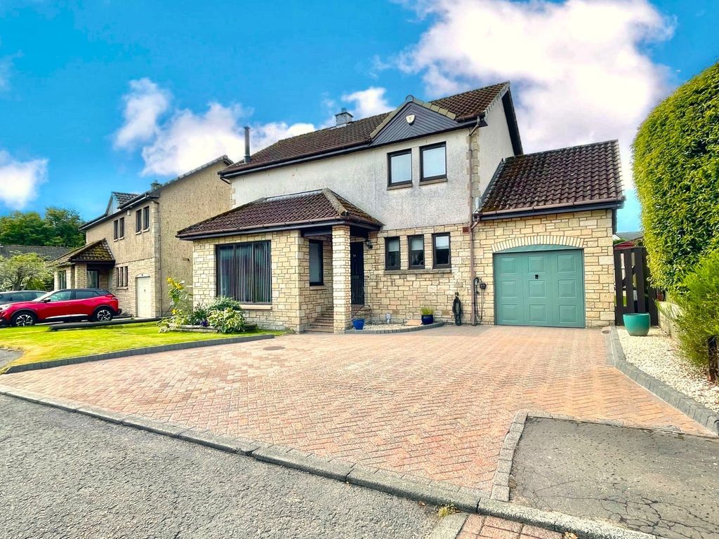 Property photo 1 of 35