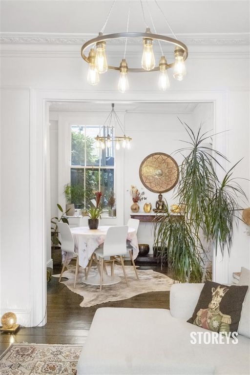 Property photo 2 of 59