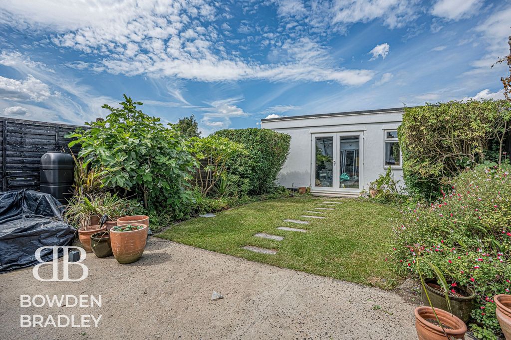 Property photo 3 of 16