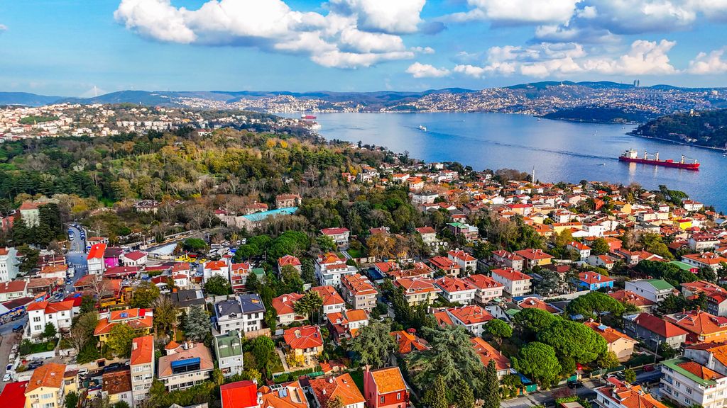 Property photo 3 of 14 Prime Location Apartment For Sale In Istanbul - Amazing Location