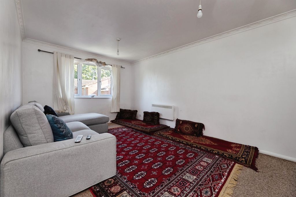 Property photo 2 of 15 Pbox-Img.Jpg