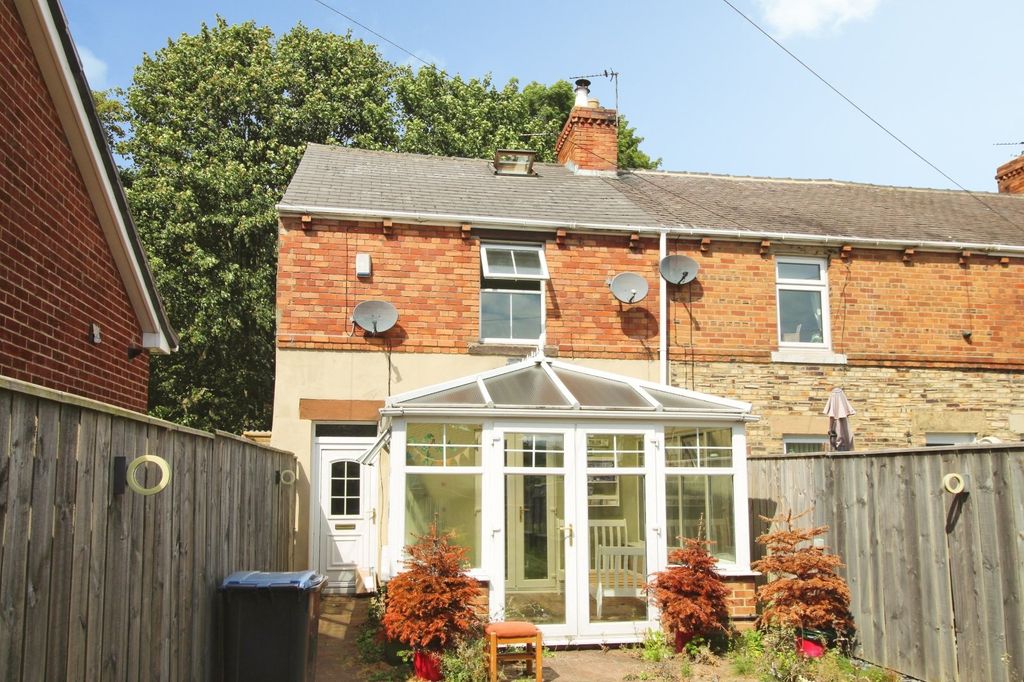 Property photo 1 of 19 External