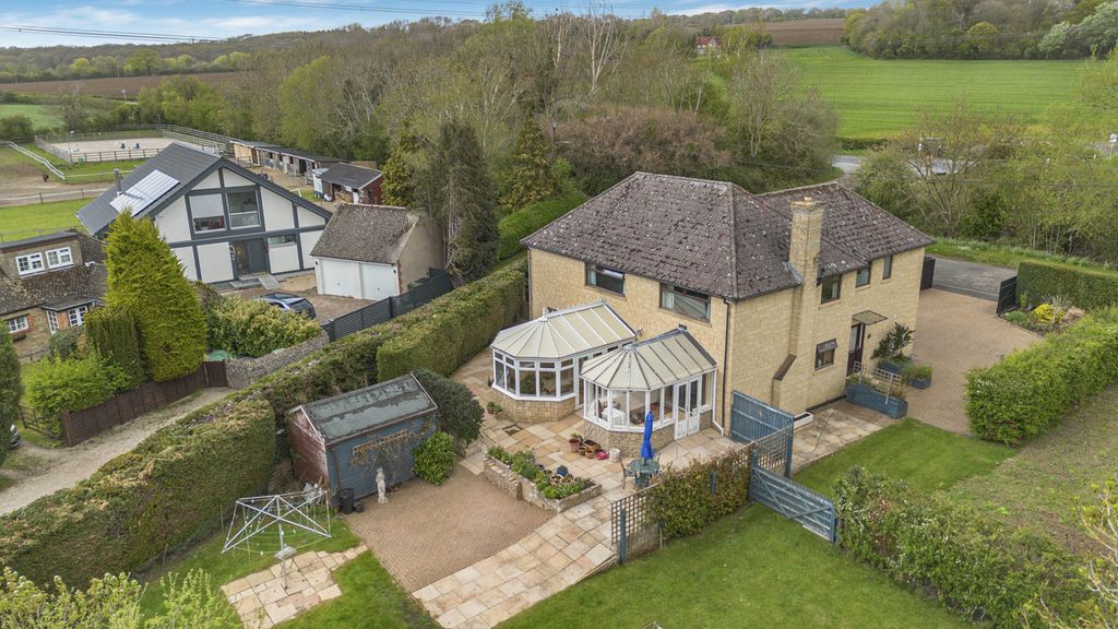 Additional image 23 of 5 bed detached house for saleEynsham Road, Botley OX2