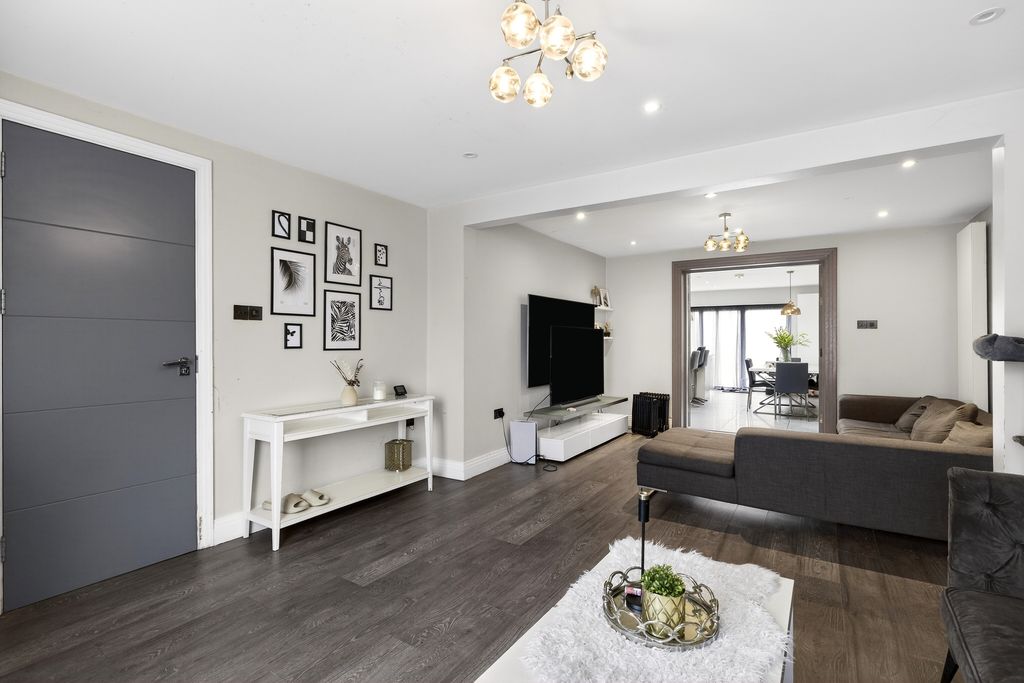 Property photo 3 of 24 Reception Room