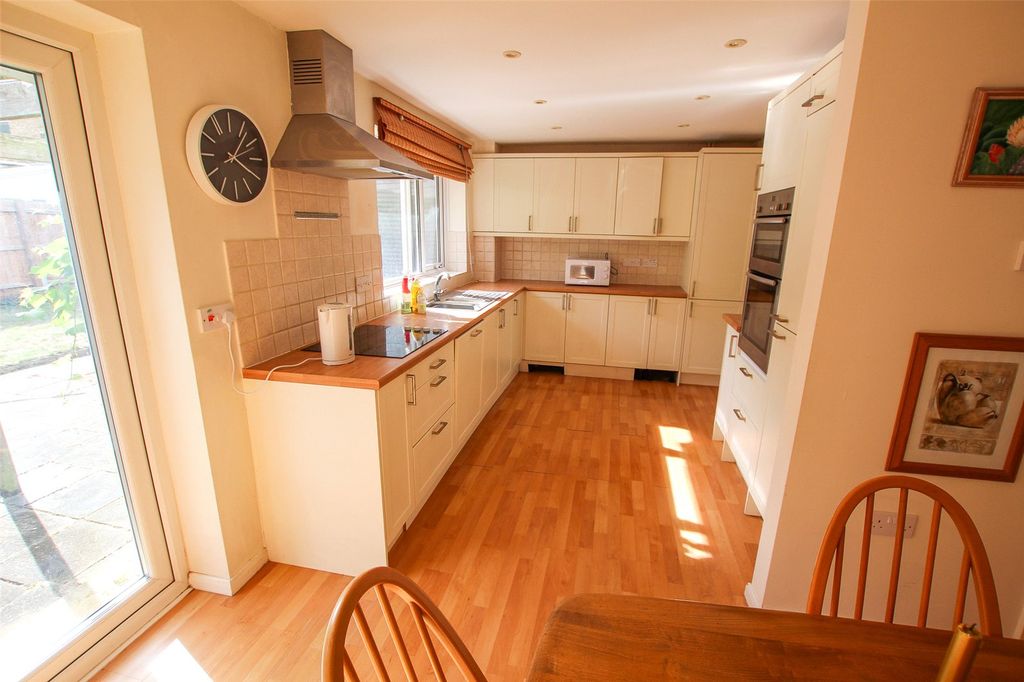 Property photo 3 of 19 Kitchen Diner.