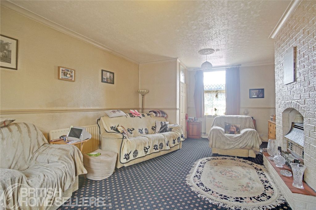 Property photo 2 of 15 Picture No. 17