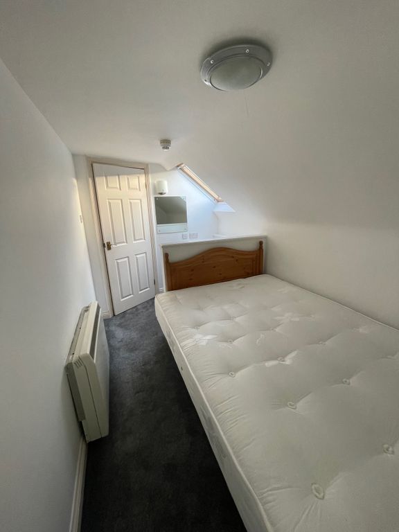 Property photo 3 of 4