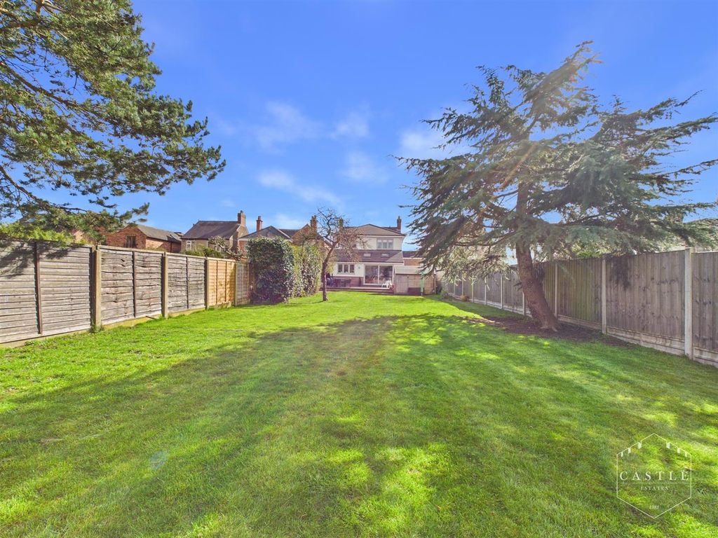 Property photo 3 of 35 Outside