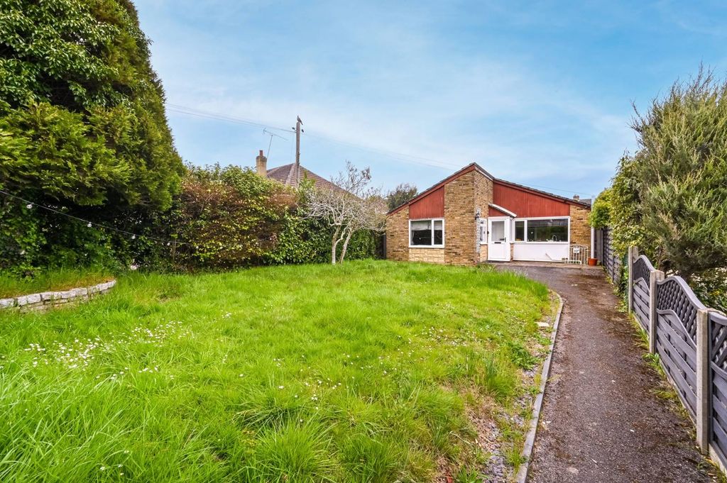 Property photo 2 of 8