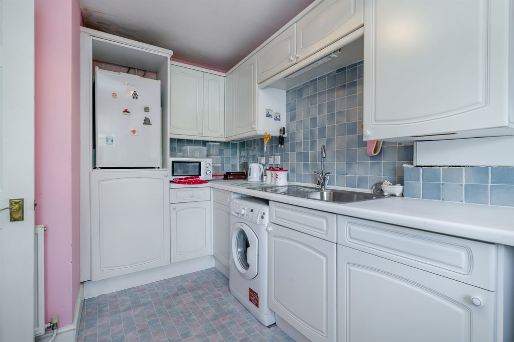 Additional image 9 of 2 bed flat for saleBeaufort Arms Court, Monmouth, Monmouthshire NP25