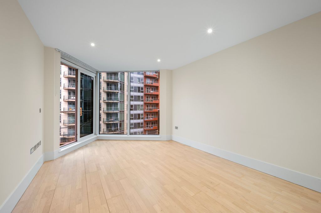 Property photo 2 of 15 Picture No. 09