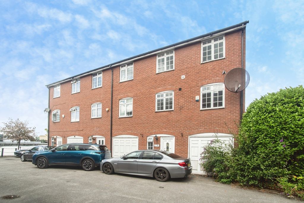 Property photo 1 of 22 Pbox-Img.Jpg