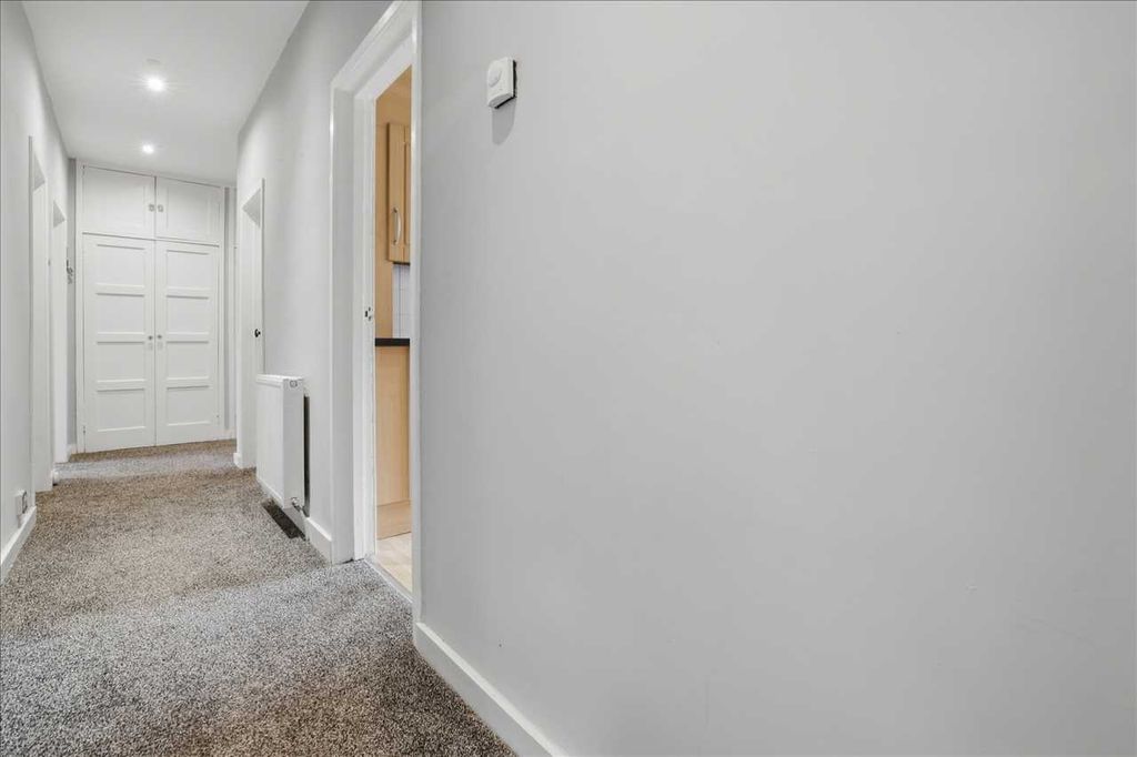 Property photo 2 of 24 Hallway