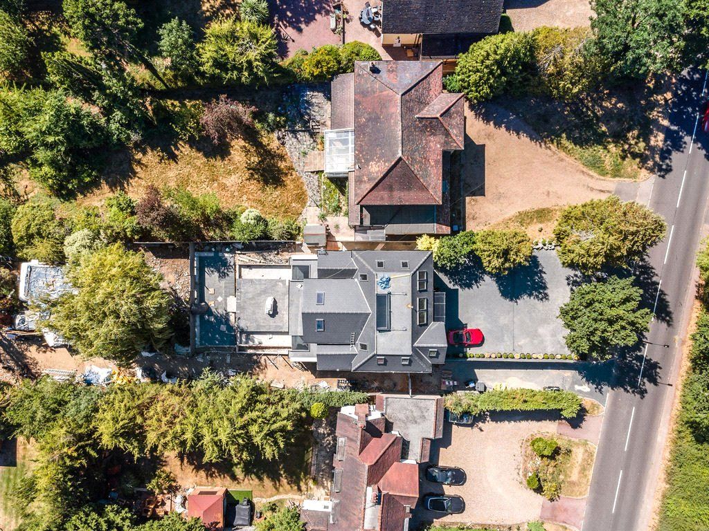 Additional image 31 of 5 bed detached house to rentWaggon Road, Barnet EN4