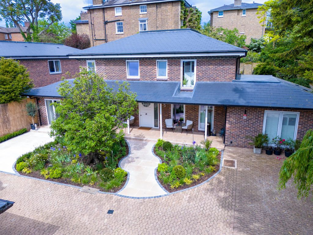 Property photo 3 of 30 Image
