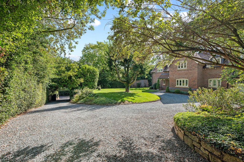 Property photo 1 of 35