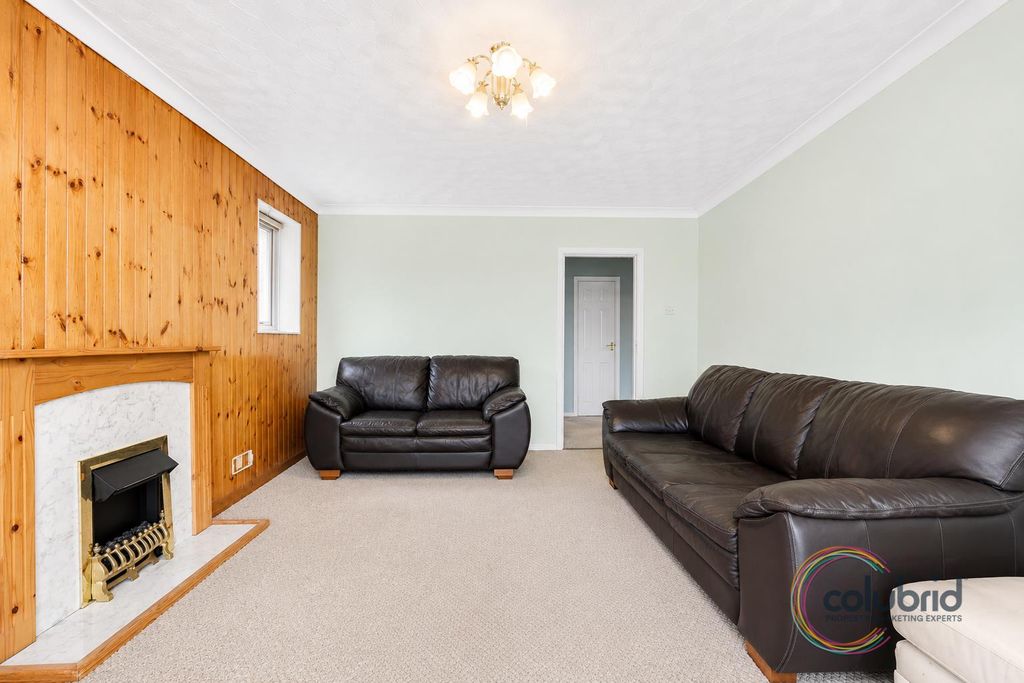 Property photo 3 of 20