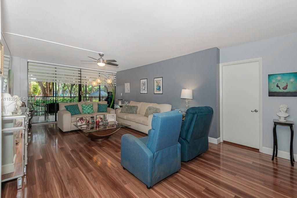 Property photo 3 of 21 <Alttext/>
