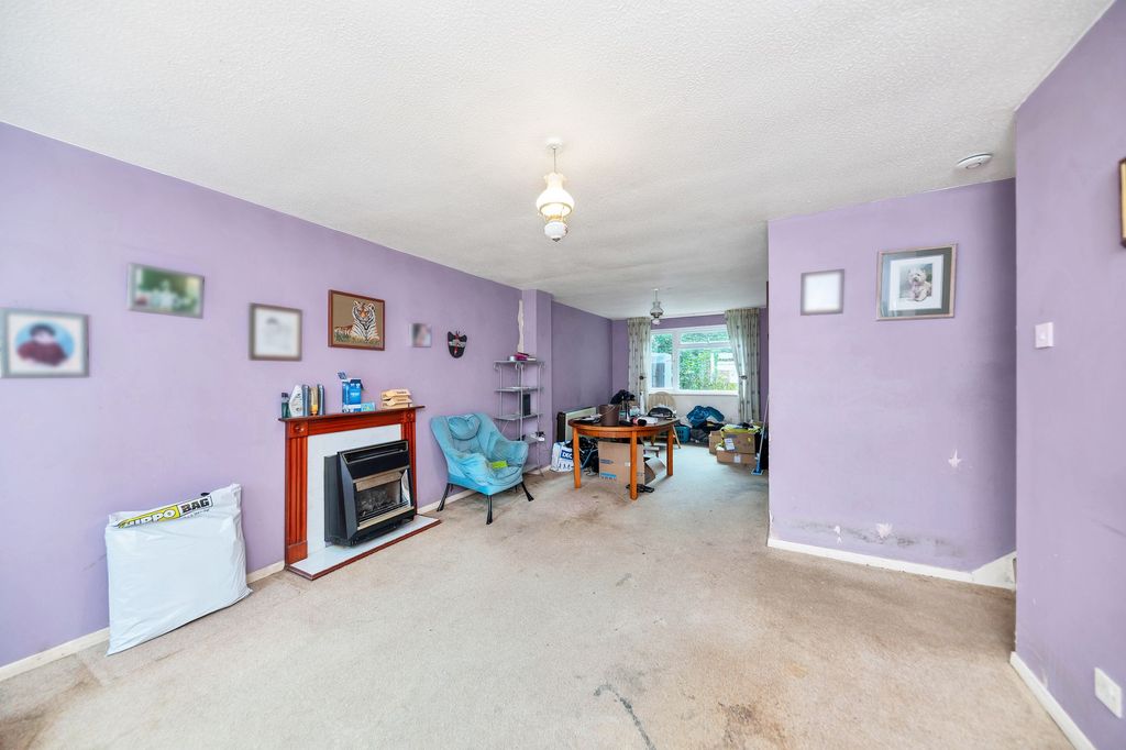 Property photo 3 of 13