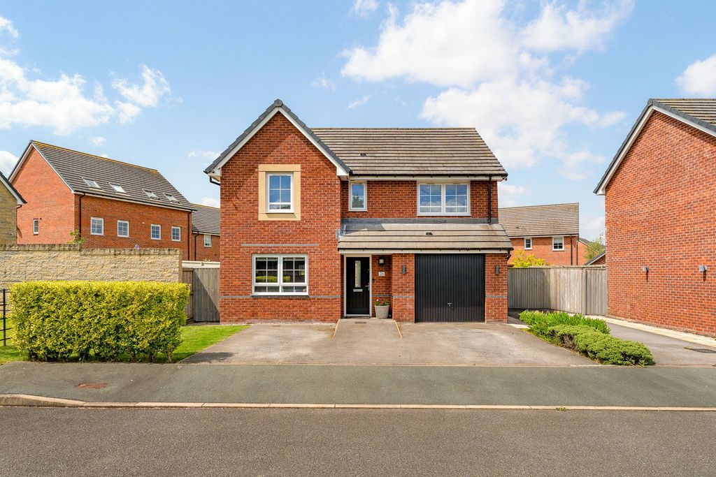 Property photo 1 of 51