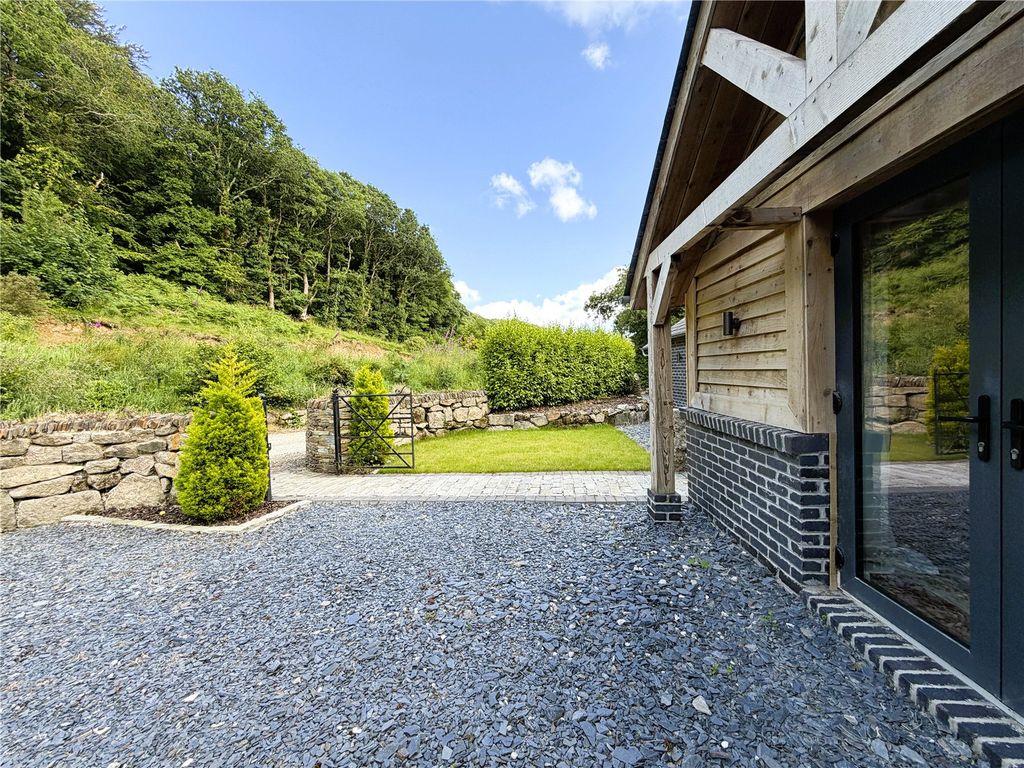 Property photo 2 of 18 Picture No. 48