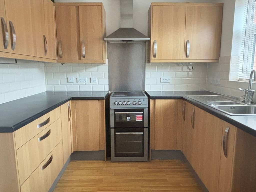 Property photo 3 of 8 Photo 2