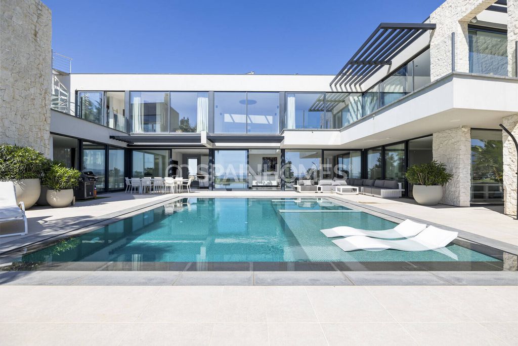 Property photo 1 of 38