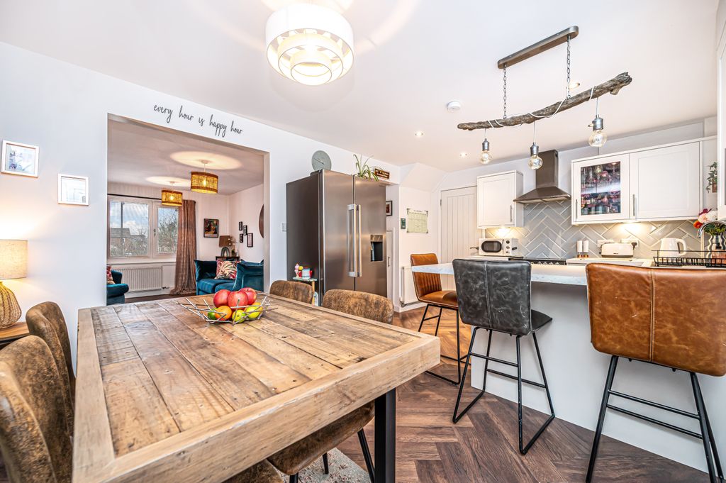 Property photo 3 of 30 Property Image 3