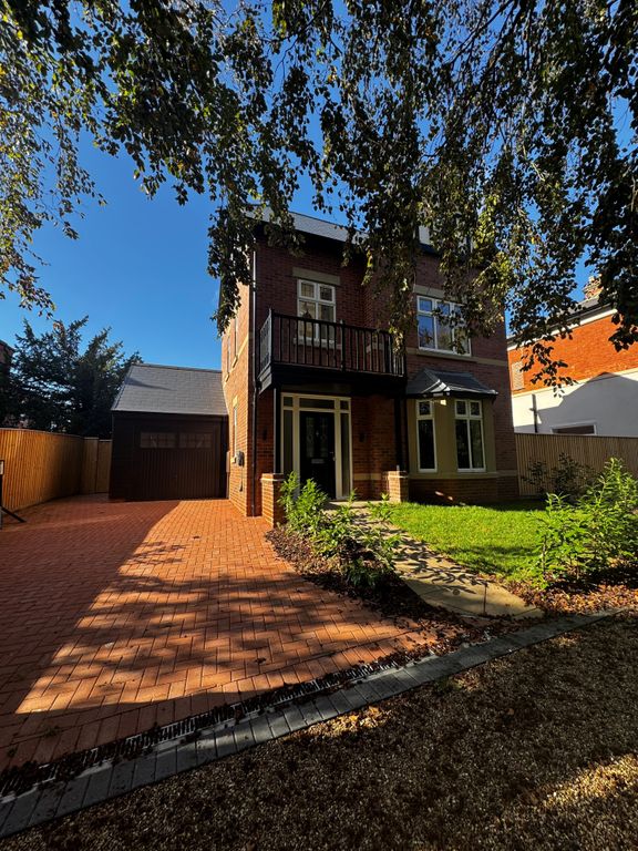 Property photo 2 of 14 2
