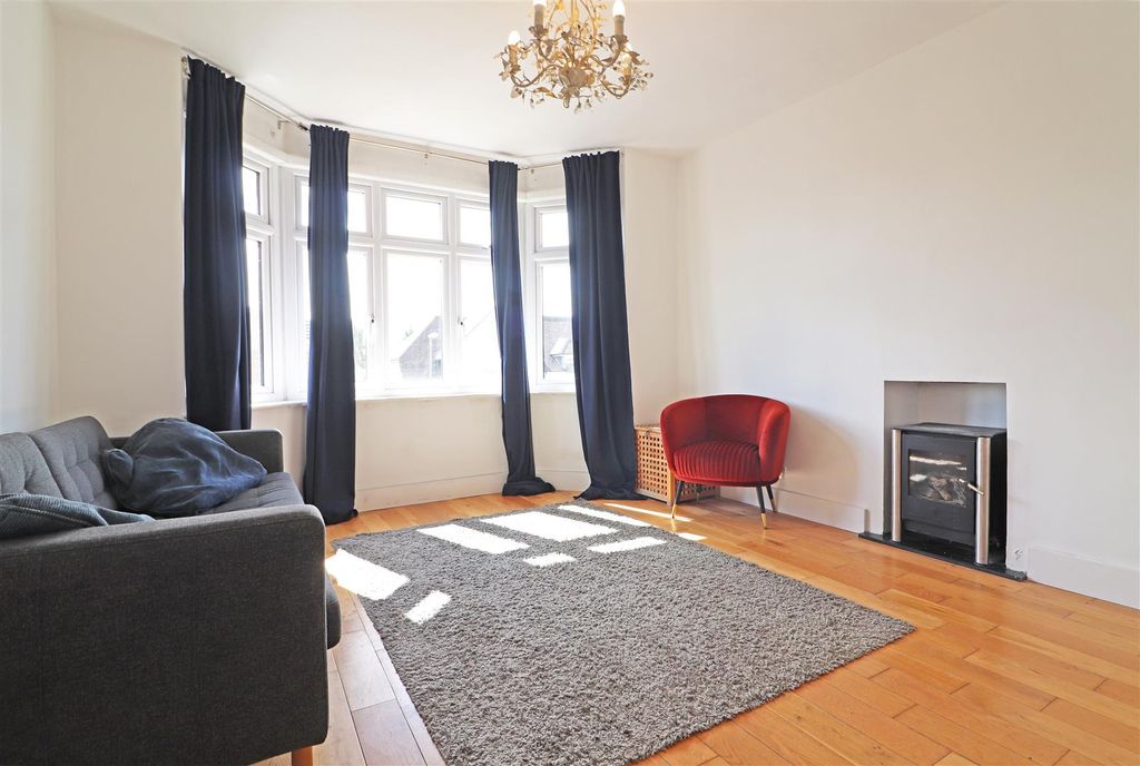 Property photo 2 of 22