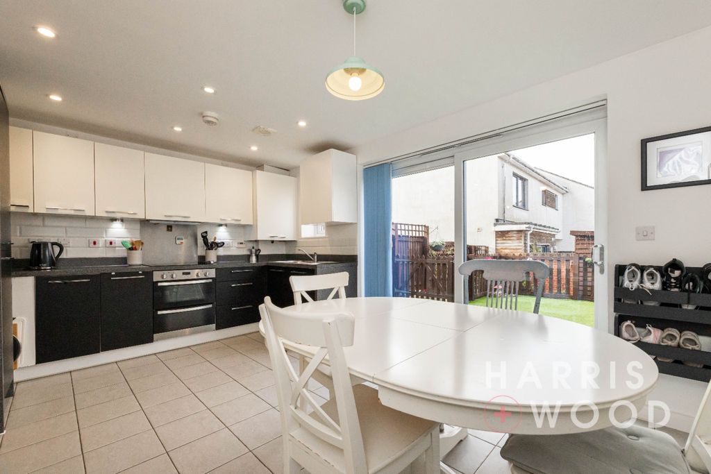 Property photo 2 of 29 4654581