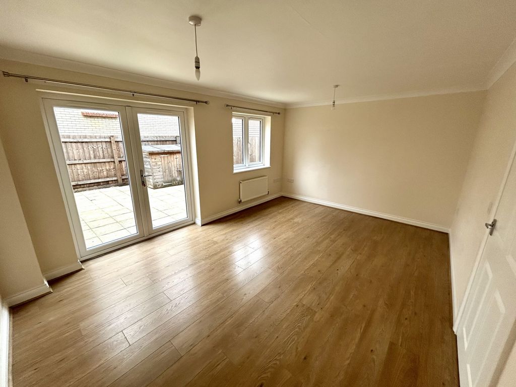 Property photo 2 of 13 Photo 7