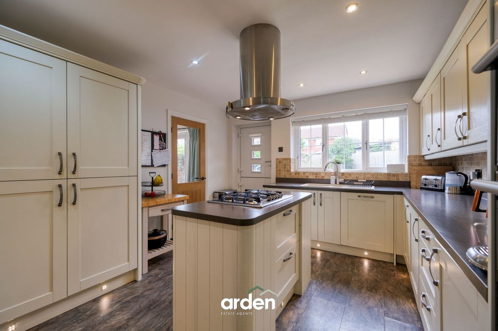 Property photo 3 of 22